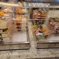 カクテルタイムのフードはお部屋にお持ち帰り可