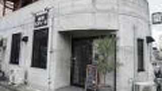 東雲パンベース