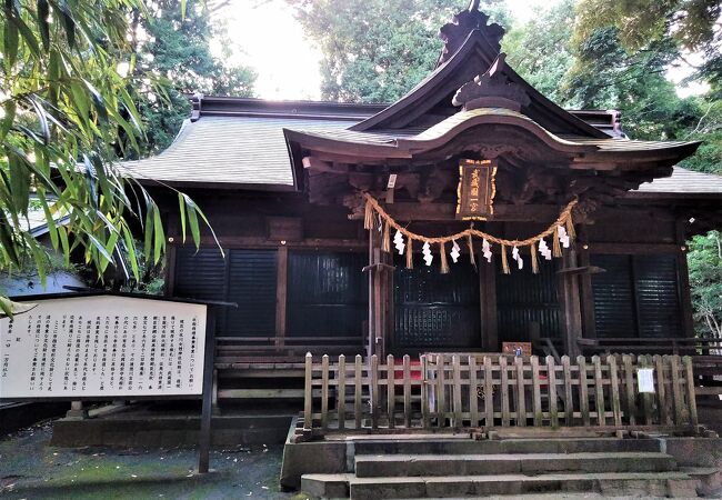 17世紀造営された社殿は埼玉県指定有形文化財