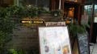 テラスの席が気持ちがいいです。