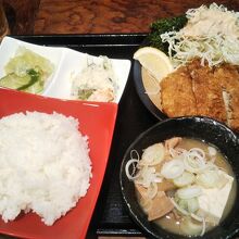 メンチカツ定食