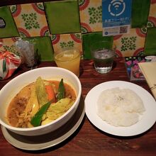 チキン野菜カレー