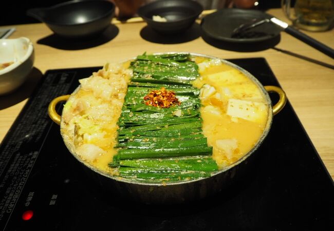 おすすめは味噌味もつ鍋