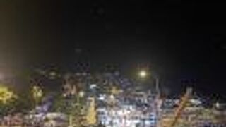 マスクしてる人ほぼいない