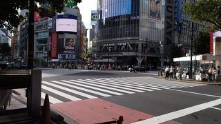 若者文化の発信地から繁華街