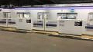 メトロの新車両が走っていました