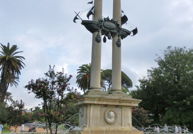 コロンブスのモニュメント (ムリーリョ公園)