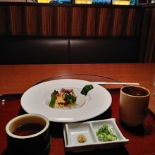 鯛そうめん930円。