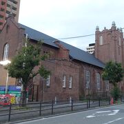 美しい外観が印象的な日本聖公会教会