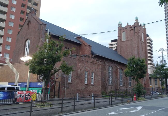 美しい外観が印象的な日本聖公会教会
