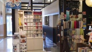 近鉄大和西大寺駅のカフェ