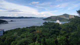 少し高台に立てばすぐ分かるリアス式海岸