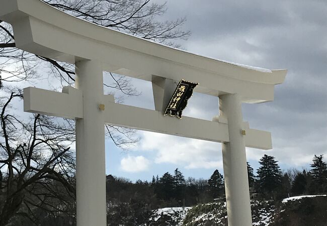 森の中の神社