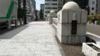 川のない橋です。