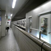 上下線ホームを分けた為こんな感じに今はなってます