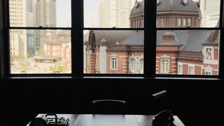 KITTEから見る赤レンガ駅舎