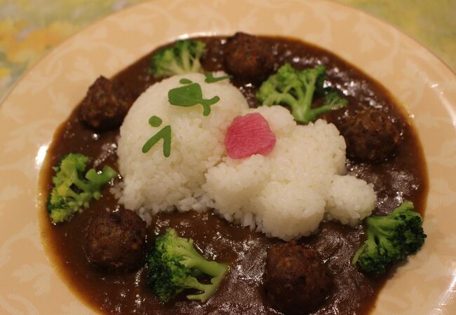 メイちゃんカレーが食べられます