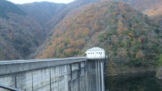 周辺の紅葉が美しかった