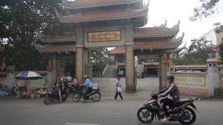 比較的新しい寺院