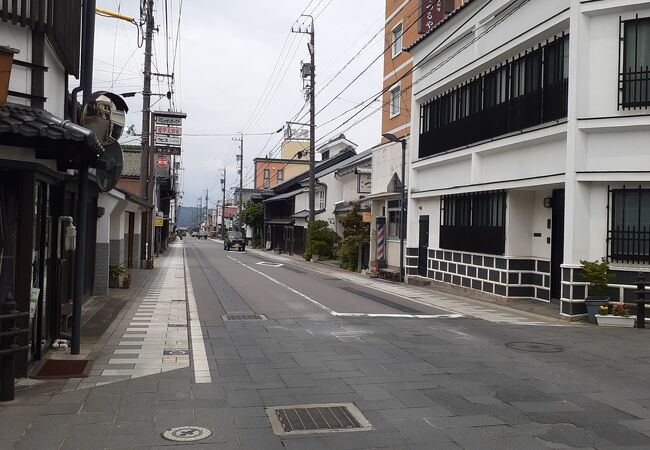 ほんまち町屋館辺り～旧小諸銀行辺りは風情があります