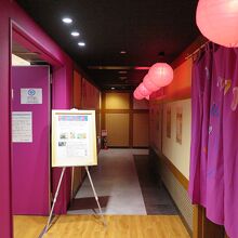 寄席の雰囲気ですね