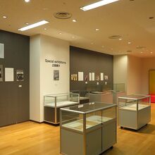 企画展示は、いとし・こいし師匠