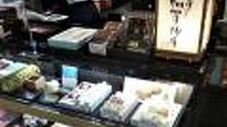 金沢の月で有名な金沢駅名店街の和菓子店