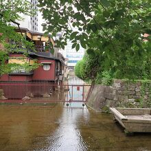 「船入とは、荷物の積み下ろしや方向転換を行う場所で…」