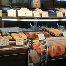 市場名物カナッペ