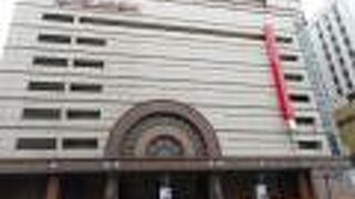 大街道から西に1分の国道11号線沿いに