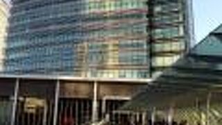 横浜駅西口からみなとみらい方面へ行く際に