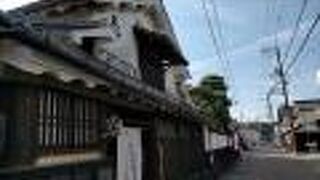 木綿の集散地として栄えた雲州平田の古い街並みが残る一角