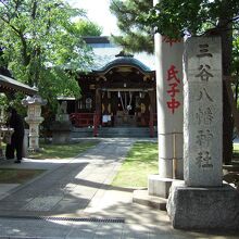 緑が豊富な境内です