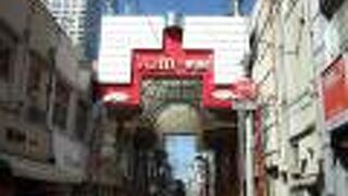 活気のある商店街