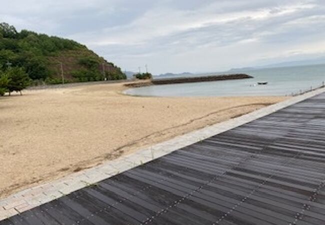 島の南部の穴場的海水浴場