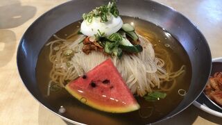 評価の高い手打ち冷麺