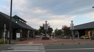 女川駅前に整備されたショッピングモール