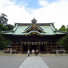 拝殿 / Hall for worship