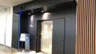 少し窮屈ですが、搭乗ギリギリまでくつろげる