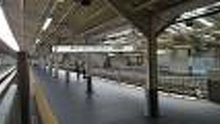 京都あたりで人身事故があっても遅れる