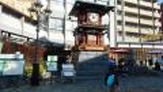 正岡子規像や坊っちゃんカラクリ時計があります