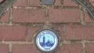 馬車道駅から万国橋を通って赤レンガ倉庫、ハンマーヘッドへ続く道