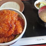 ボリューム満点ソースカツ丼