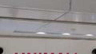 名古屋駅から栄方面へ向かう地下街のショッピングモール