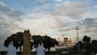 綺麗に整備された沈床花壇