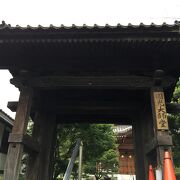 増上寺の圓光大師堂の前