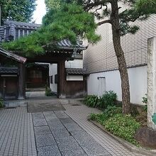 正徳寺山門