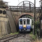 希少なねじりまんぼ技法を使った煉瓦造りのアーチ橋