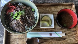 天気が良くてテラスで食べましたが景色もよかった