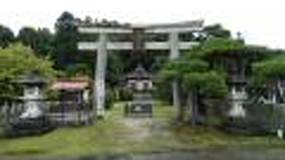 桜の名所の天神社